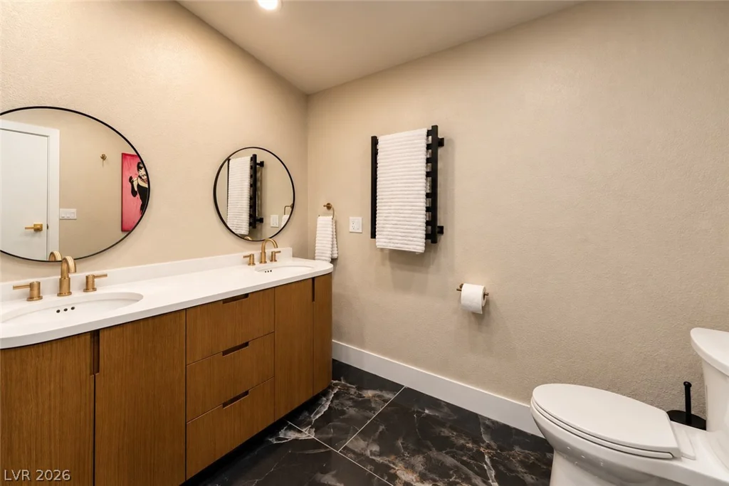 2824 Shannon River, Las Vegas, NV 89117