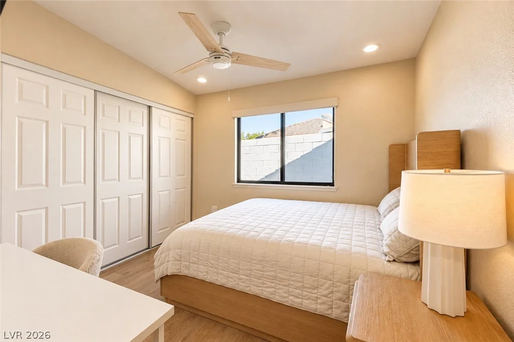 2824 Shannon River, Las Vegas, NV 89117
