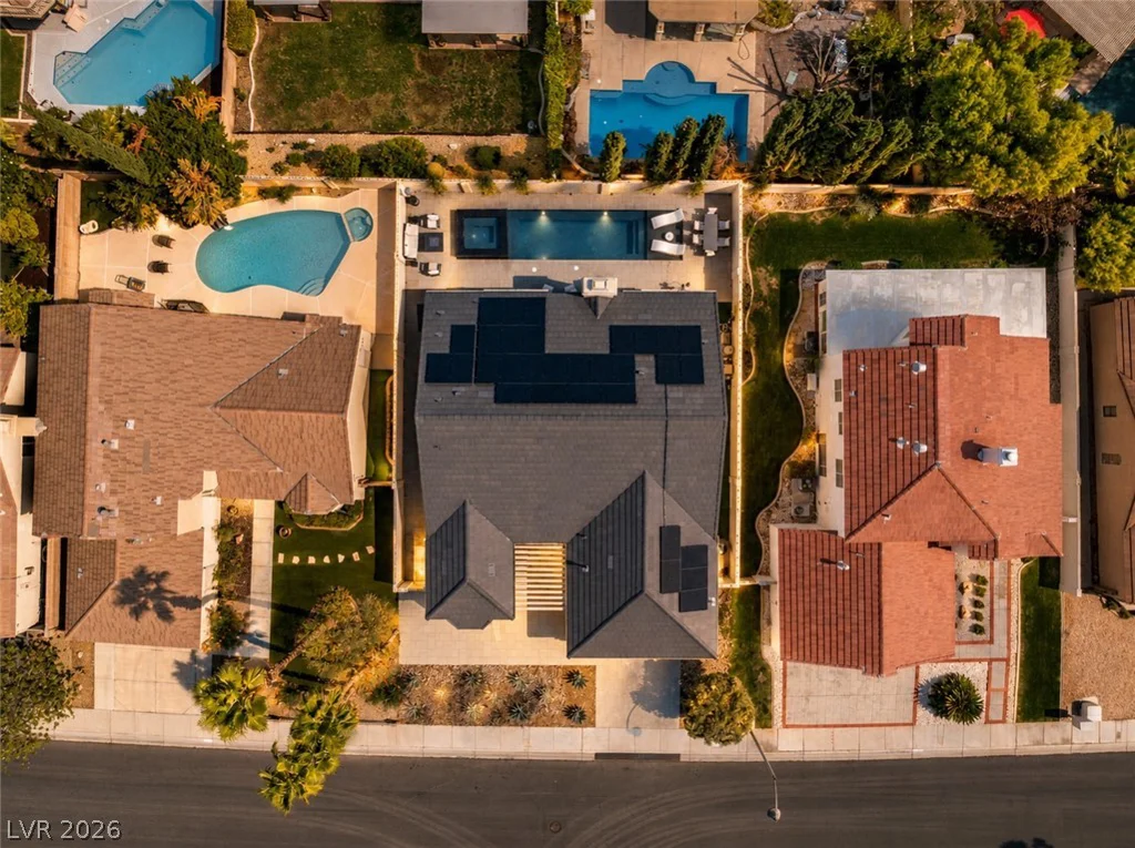 2824 Shannon River, Las Vegas, NV 89117