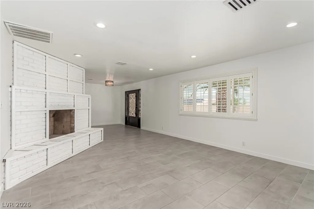 9660 Ann, Las Vegas, NV 89149