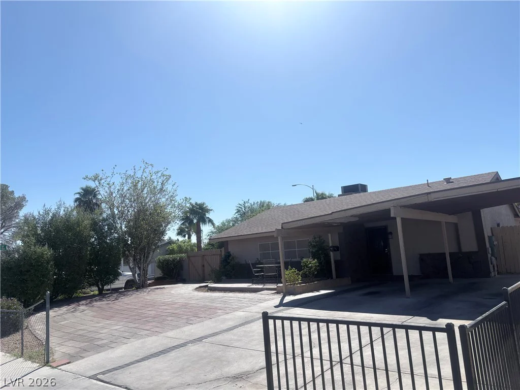 3982 Saguaro, Las Vegas, NV 89110