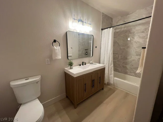 2131 Hussium Hills, Las Vegas, NV 89108