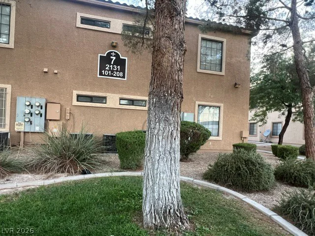 2131 Hussium Hills, Las Vegas, NV 89108