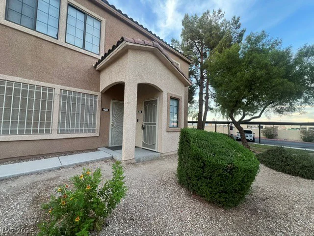2131 Hussium Hills, Las Vegas, NV 89108