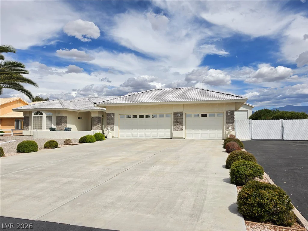 2421 Yakima, Pahrump, NV 89048