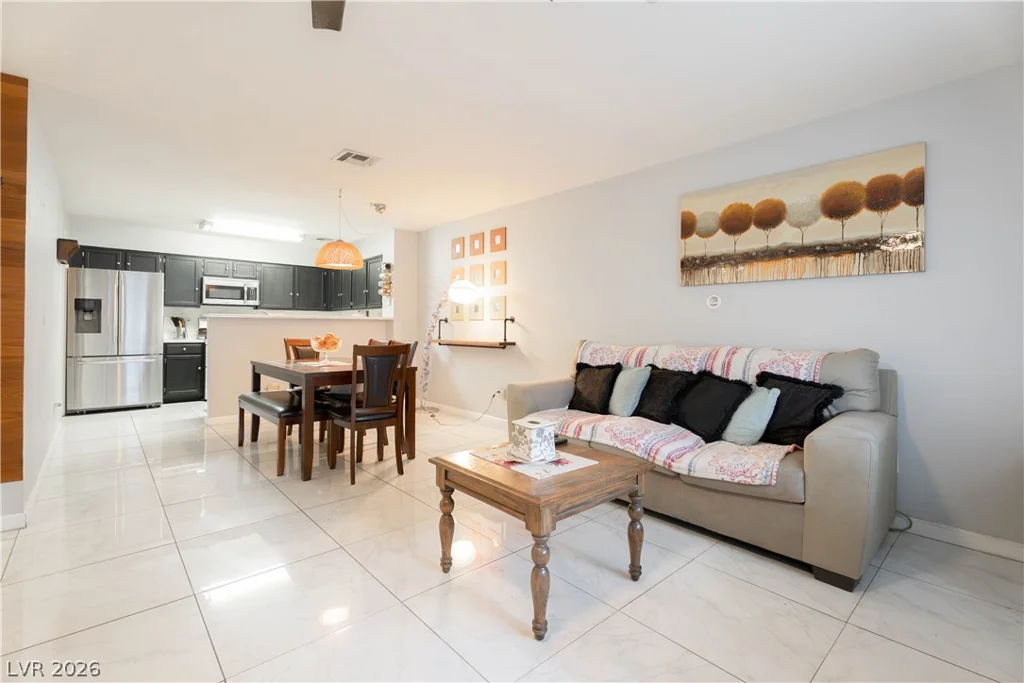 2036 Bavington, Las Vegas, NV 89108