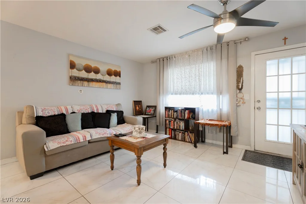 2036 Bavington, Las Vegas, NV 89108