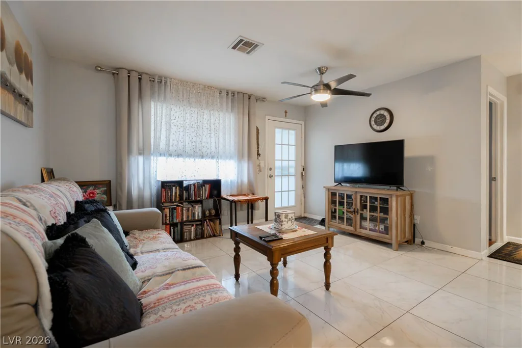2036 Bavington, Las Vegas, NV 89108