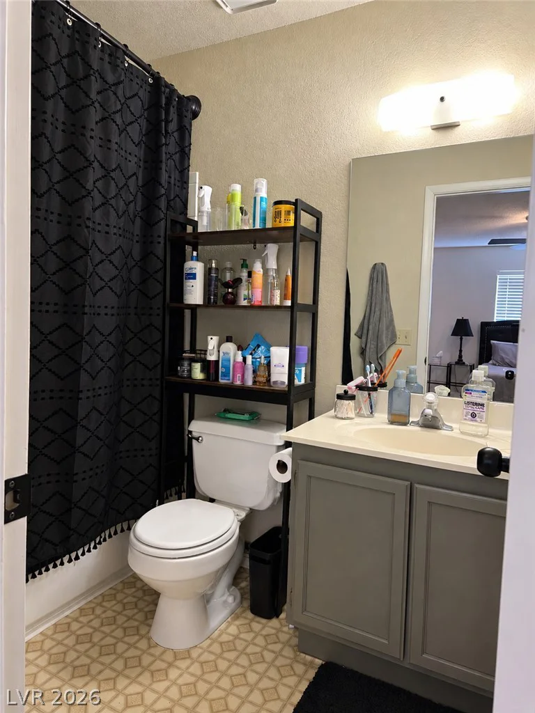 905 Rockview, Las Vegas, NV 89128