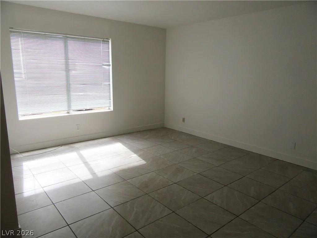 4406 Hawthorne, Las Vegas, NV 89147