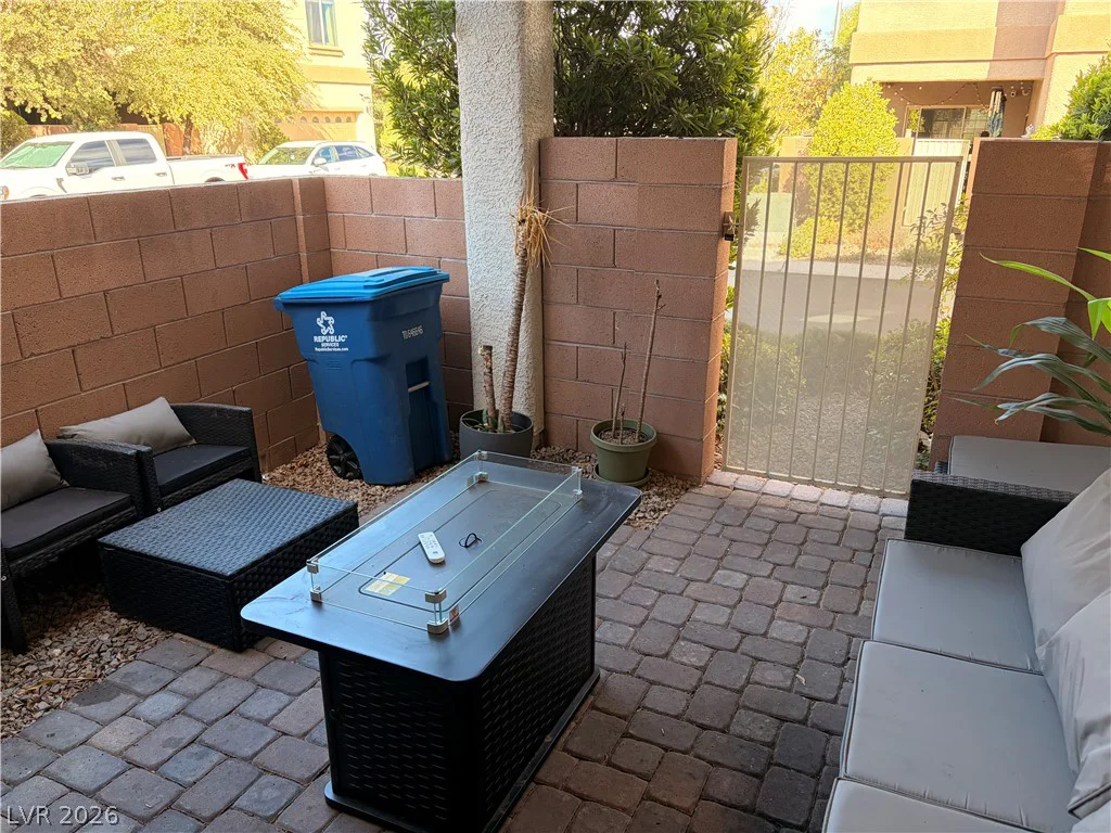 9573 Greensburg, Las Vegas, NV 89178