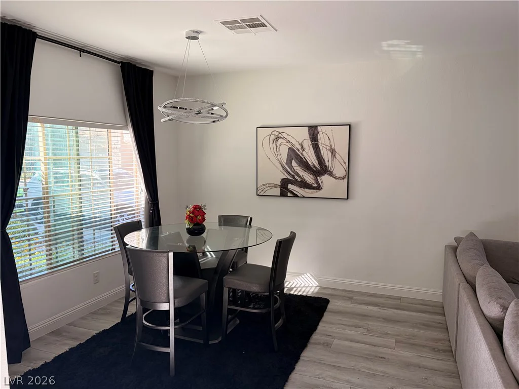 9573 Greensburg, Las Vegas, NV 89178