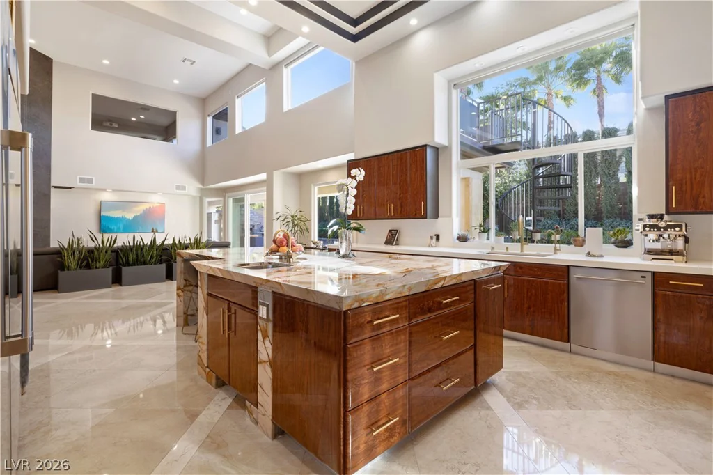 9624 Grand Isle, Las Vegas, NV 89144
