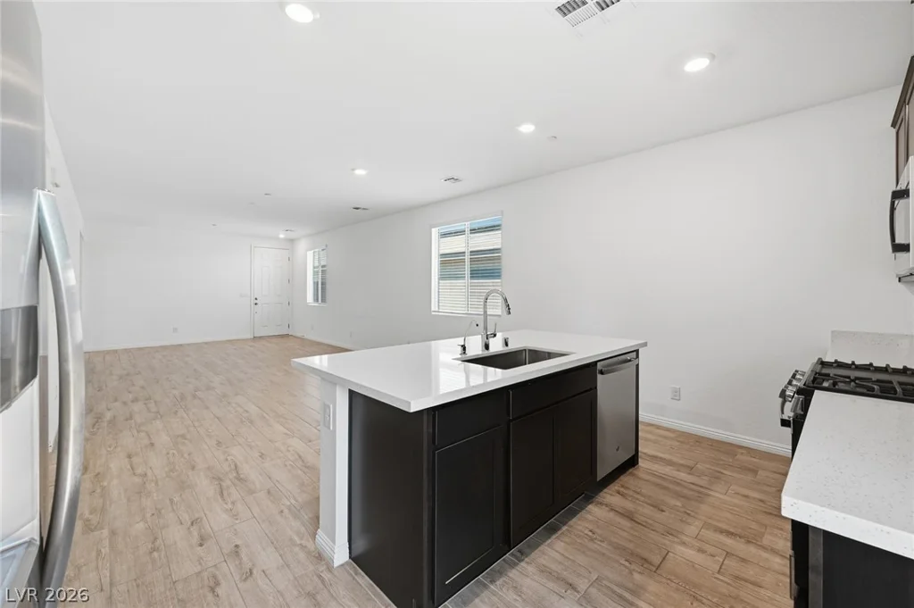 3706 Neblina, Henderson, NV 89052