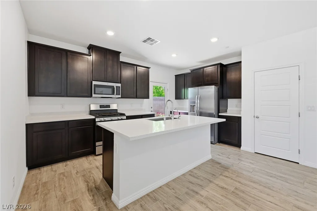3706 Neblina, Henderson, NV 89052