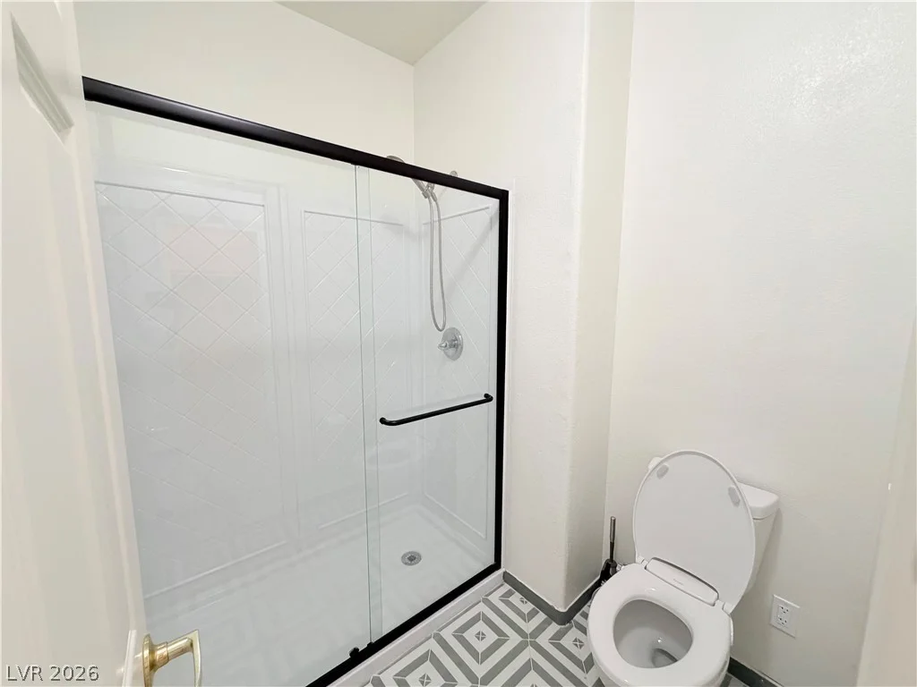 10221 Deerfield Beach, Las Vegas, NV 89129