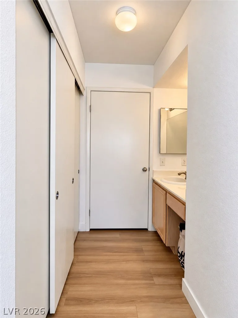 8070 Russell, Las Vegas, NV 89113