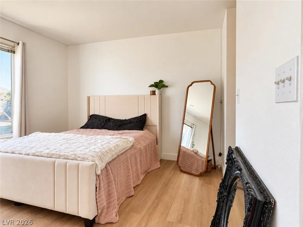 8070 Russell, Las Vegas, NV 89113