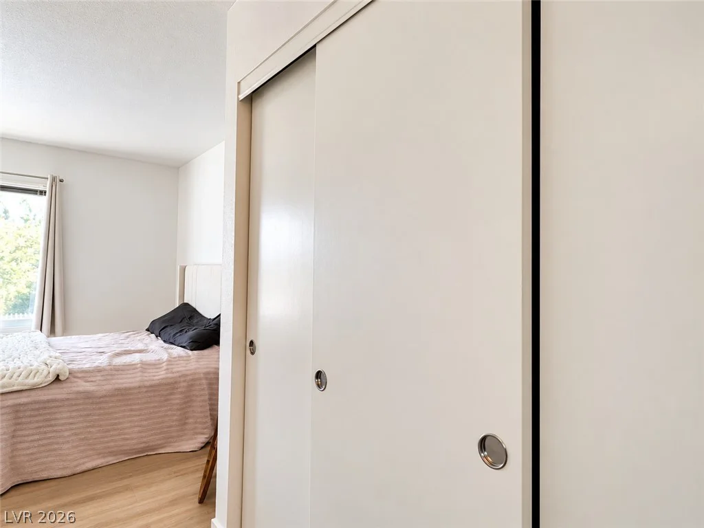8070 Russell, Las Vegas, NV 89113
