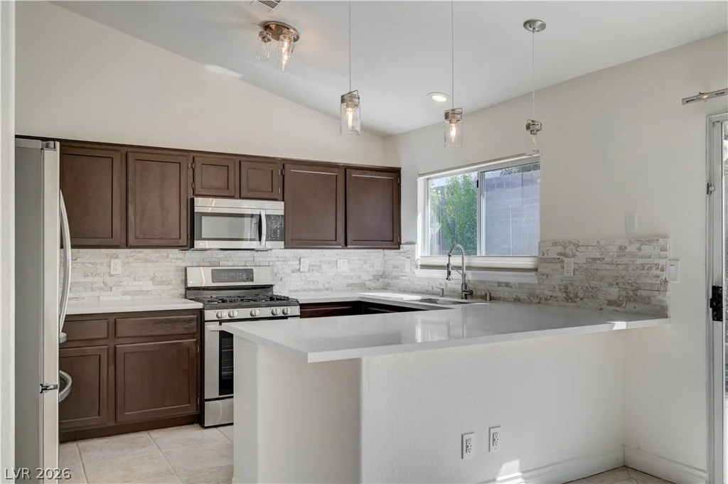 9505 Glengarry, Las Vegas, NV 89129