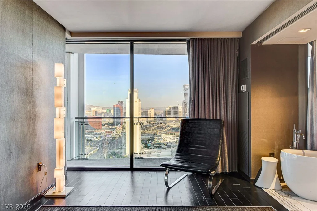 4381 Flamingo, Las Vegas, NV 89103