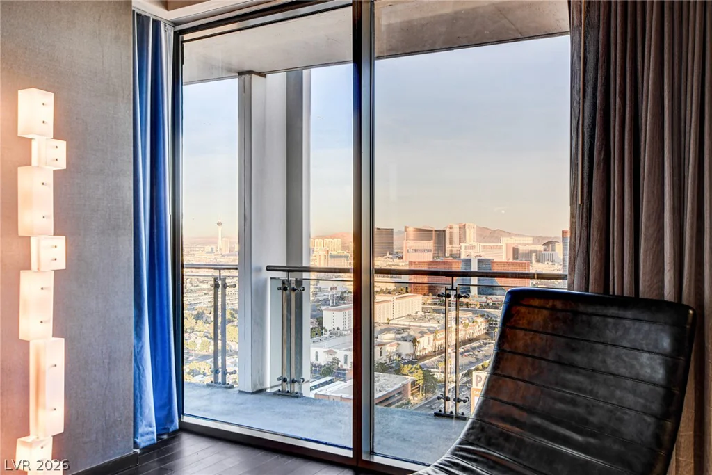 4381 Flamingo, Las Vegas, NV 89103