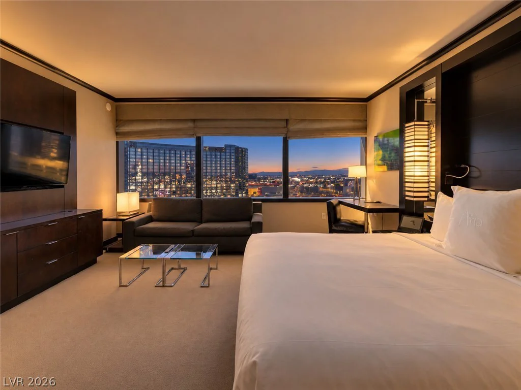 2600 HARMON, Las Vegas, NV 89109