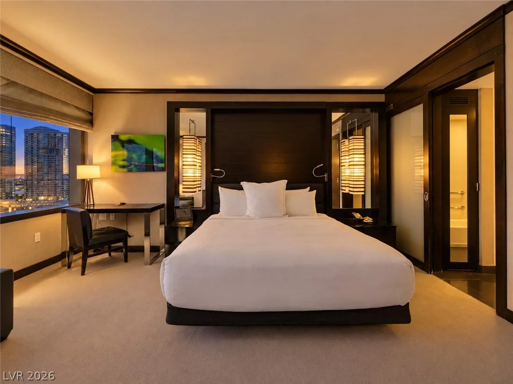 2600 HARMON, Las Vegas, NV 89109