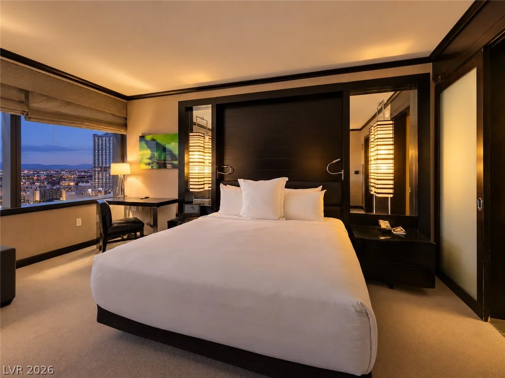 2600 HARMON, Las Vegas, NV 89109