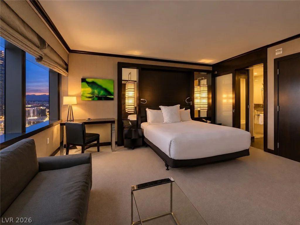2600 HARMON, Las Vegas, NV 89109