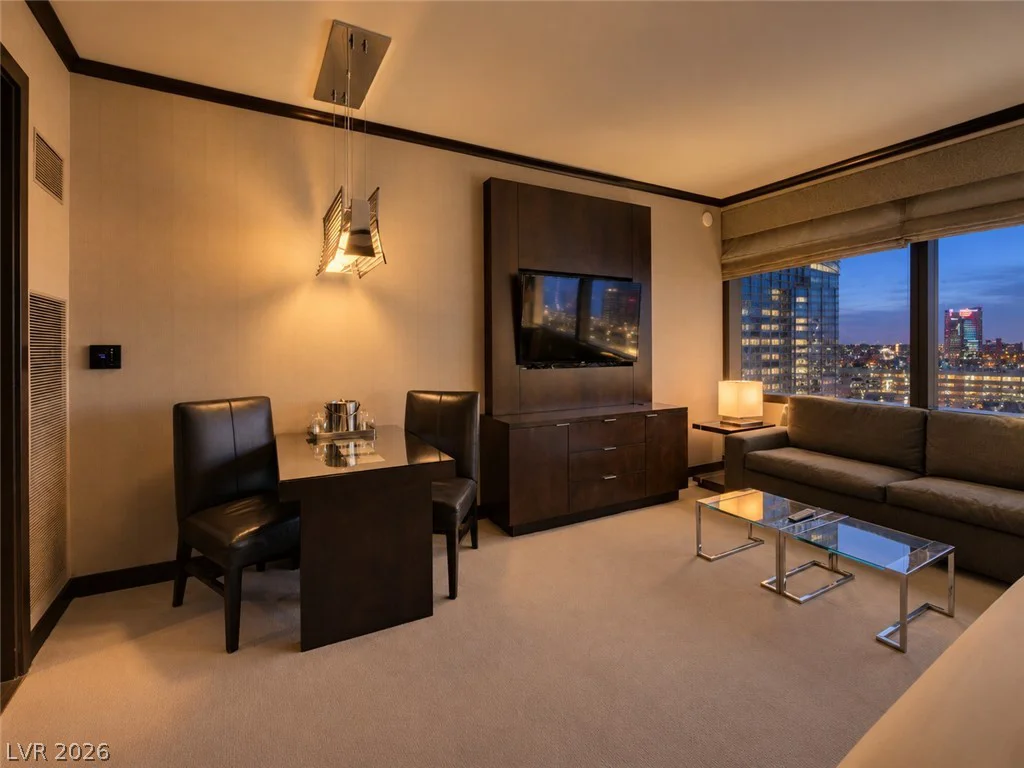 2600 HARMON, Las Vegas, NV 89109