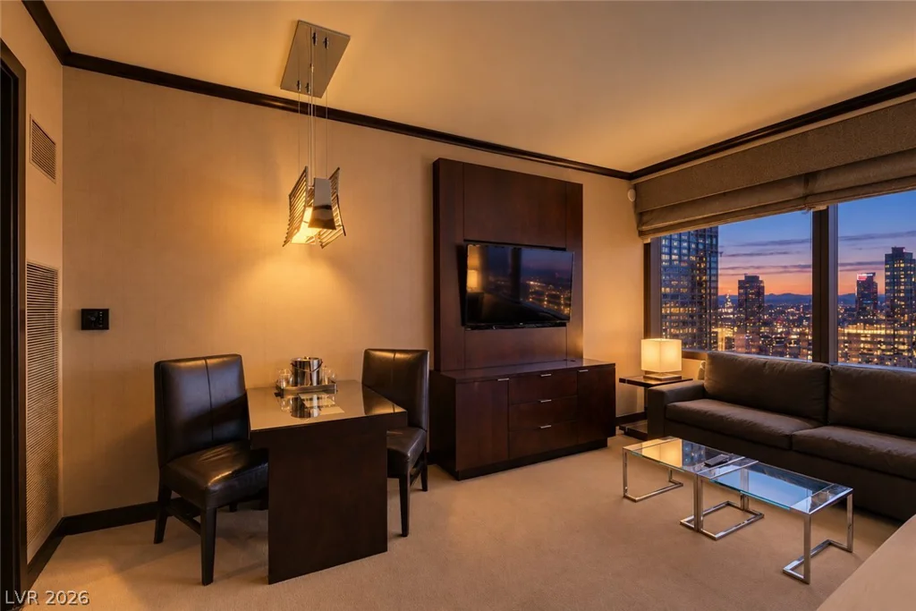 2600 HARMON, Las Vegas, NV 89109