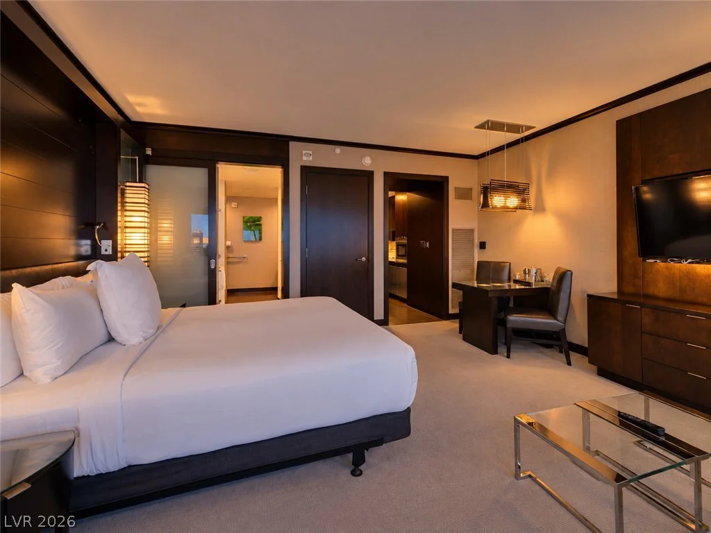 2600 HARMON, Las Vegas, NV 89109