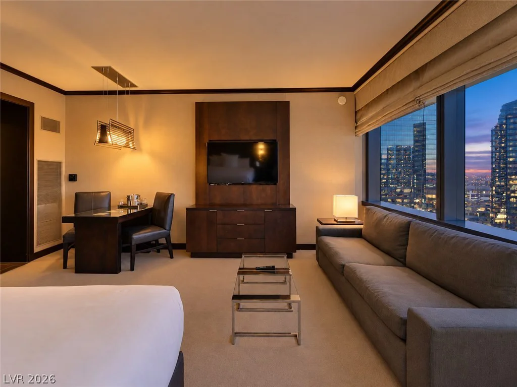 2600 HARMON, Las Vegas, NV 89109