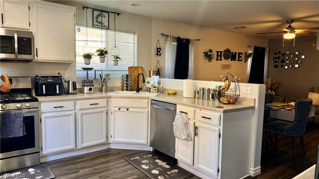 140 Wild Candlenut, Las Vegas, NV 89183