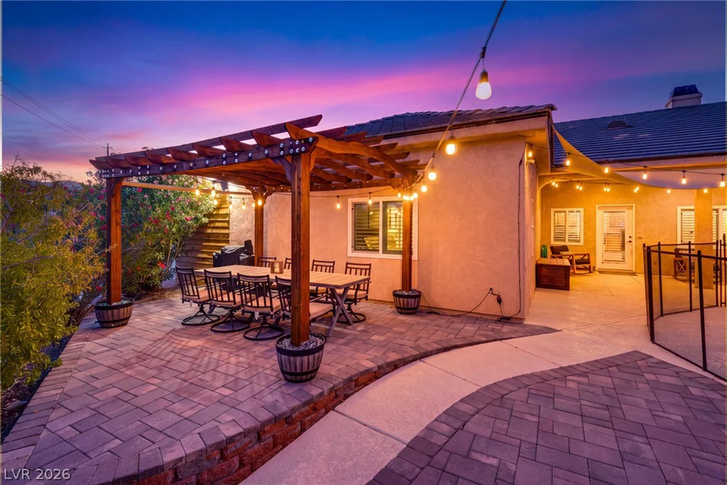 5730 Park, Las Vegas, NV 89149