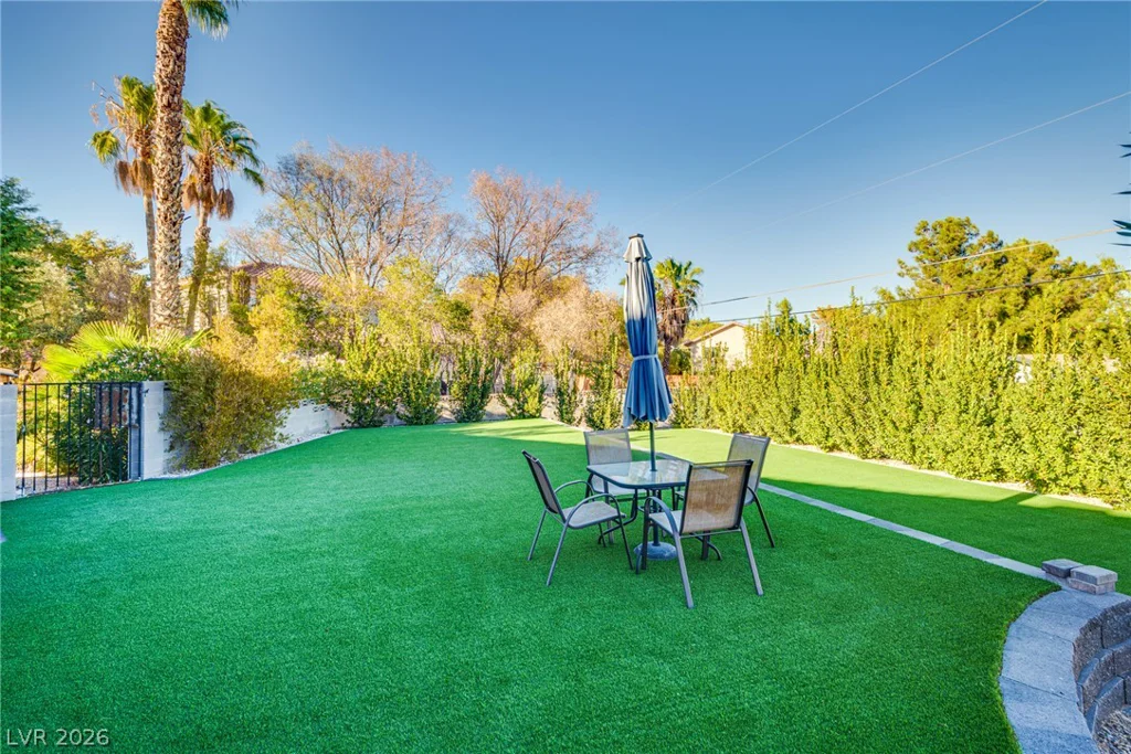 5730 Park, Las Vegas, NV 89149