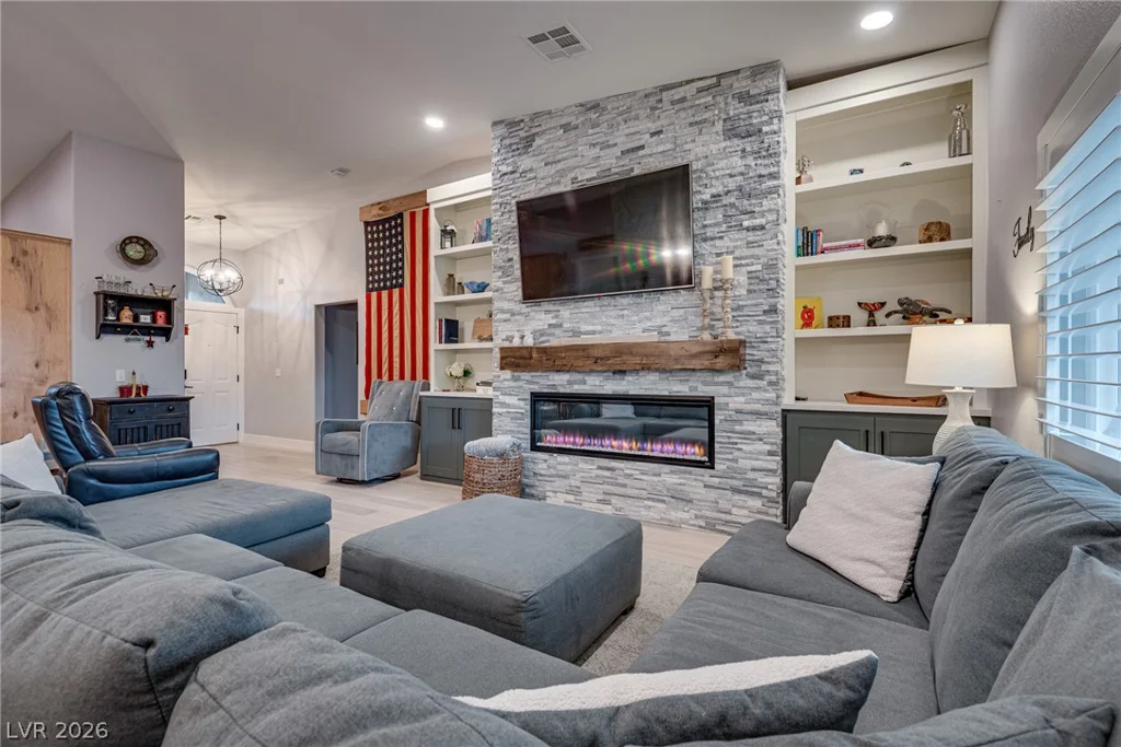 5730 Park, Las Vegas, NV 89149