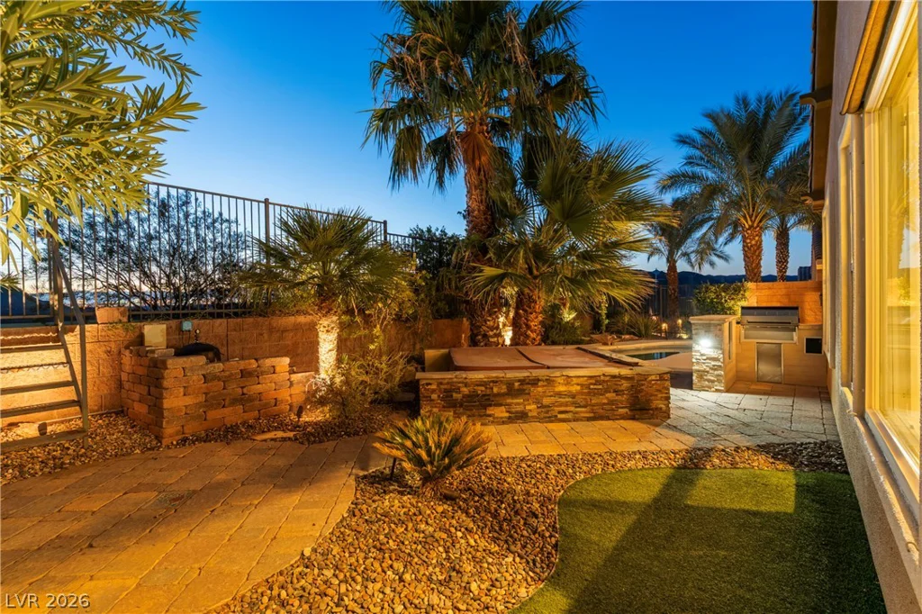 27 Contrada Fiore, Henderson, NV 89011