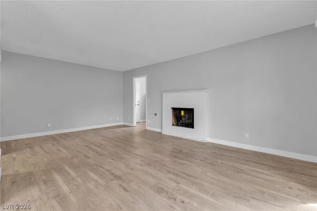 3907 Ebro, Las Vegas, NV 89103