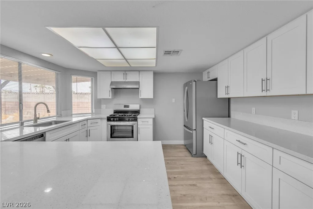 3907 Ebro, Las Vegas, NV 89103