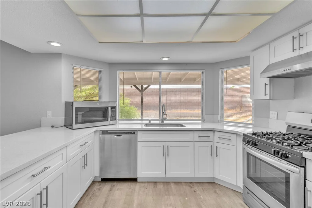 3907 Ebro, Las Vegas, NV 89103