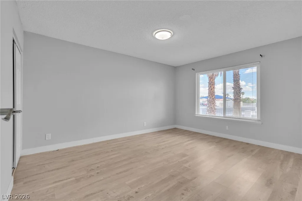 3907 Ebro, Las Vegas, NV 89103