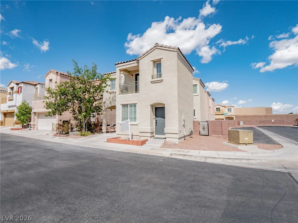 6524 Roundstone Bog, Las Vegas, NV 89139