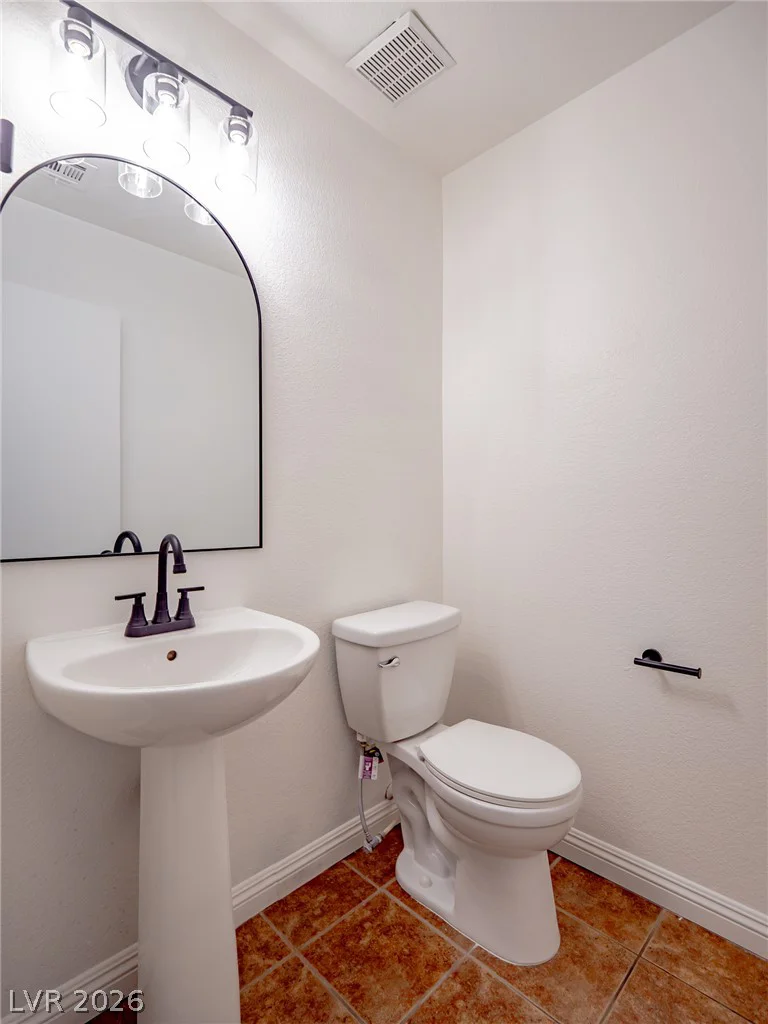 6524 Roundstone Bog, Las Vegas, NV 89139