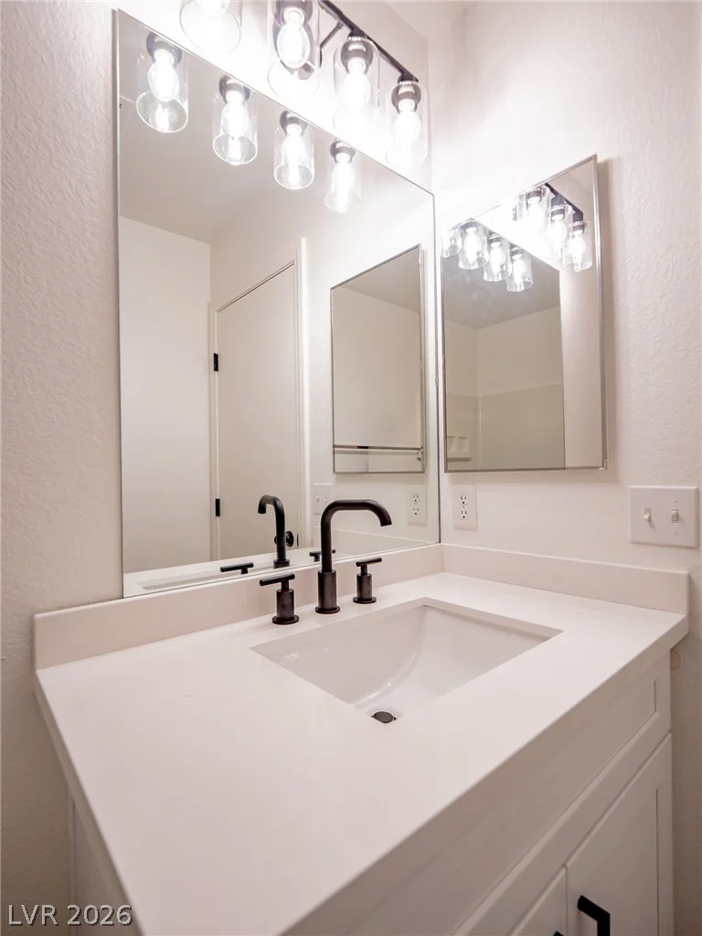 6524 Roundstone Bog, Las Vegas, NV 89139