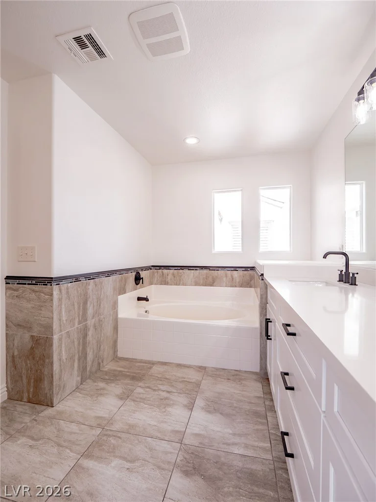 6524 Roundstone Bog, Las Vegas, NV 89139