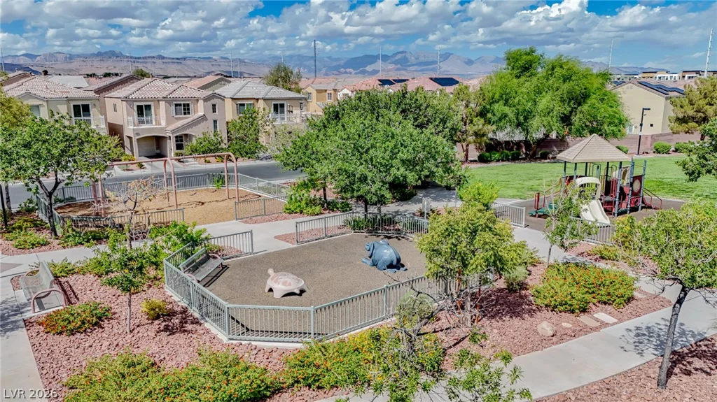 6524 Roundstone Bog, Las Vegas, NV 89139
