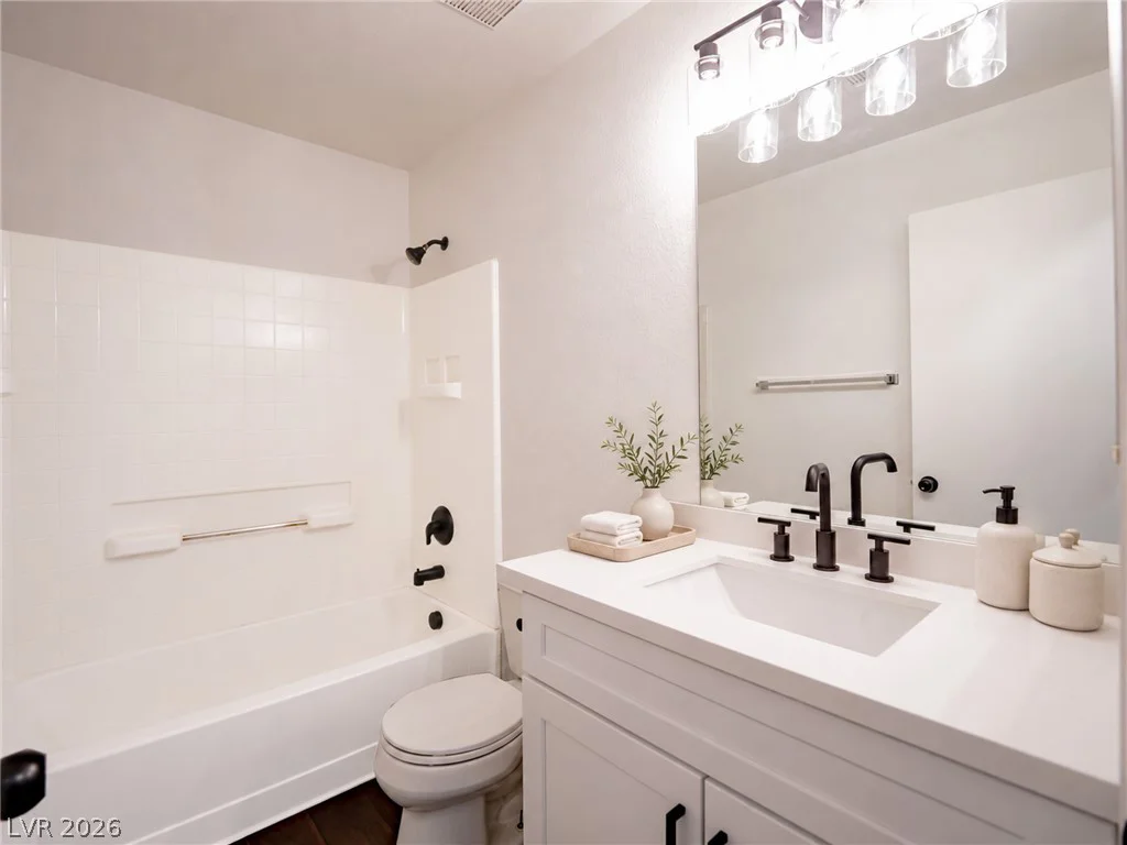 6524 Roundstone Bog, Las Vegas, NV 89139