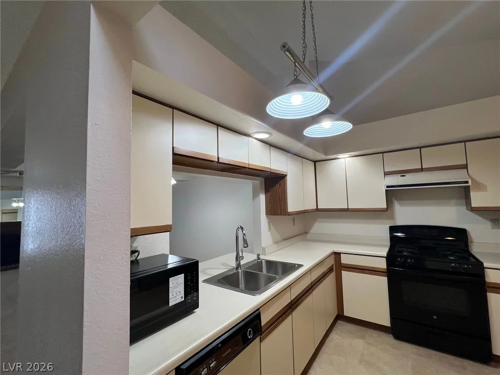 5205 Orchard Hills, Las Vegas, NV 89130